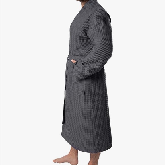 Gray Waffle Knit Robe - Picture 4 of 6